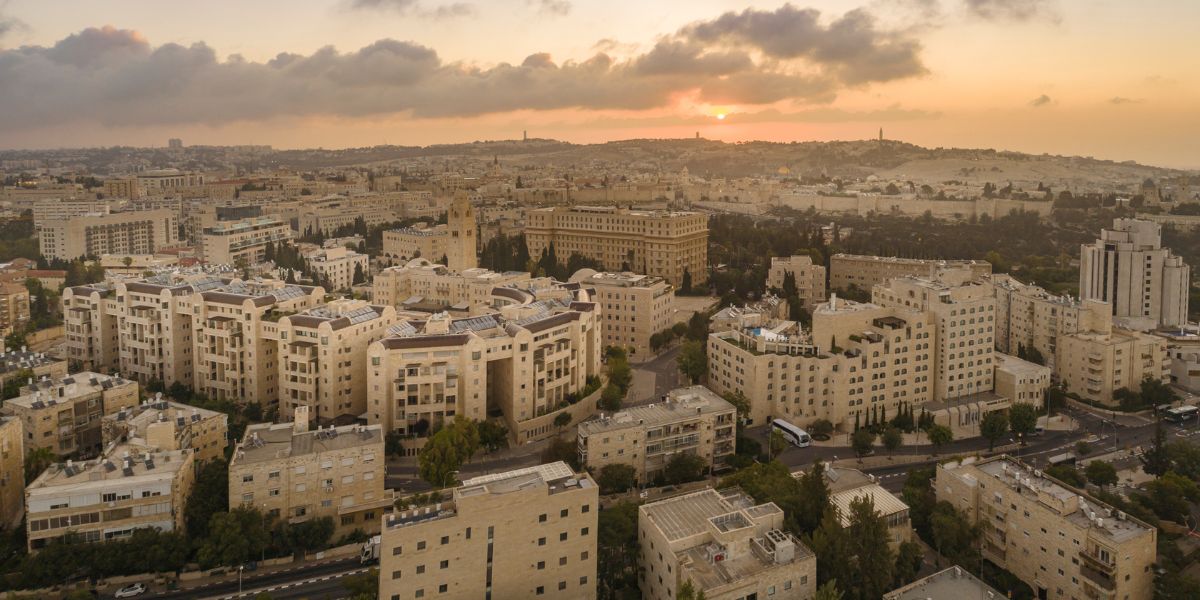 מהן זכויות הקניין של בן הזוג הנותר בחיים?